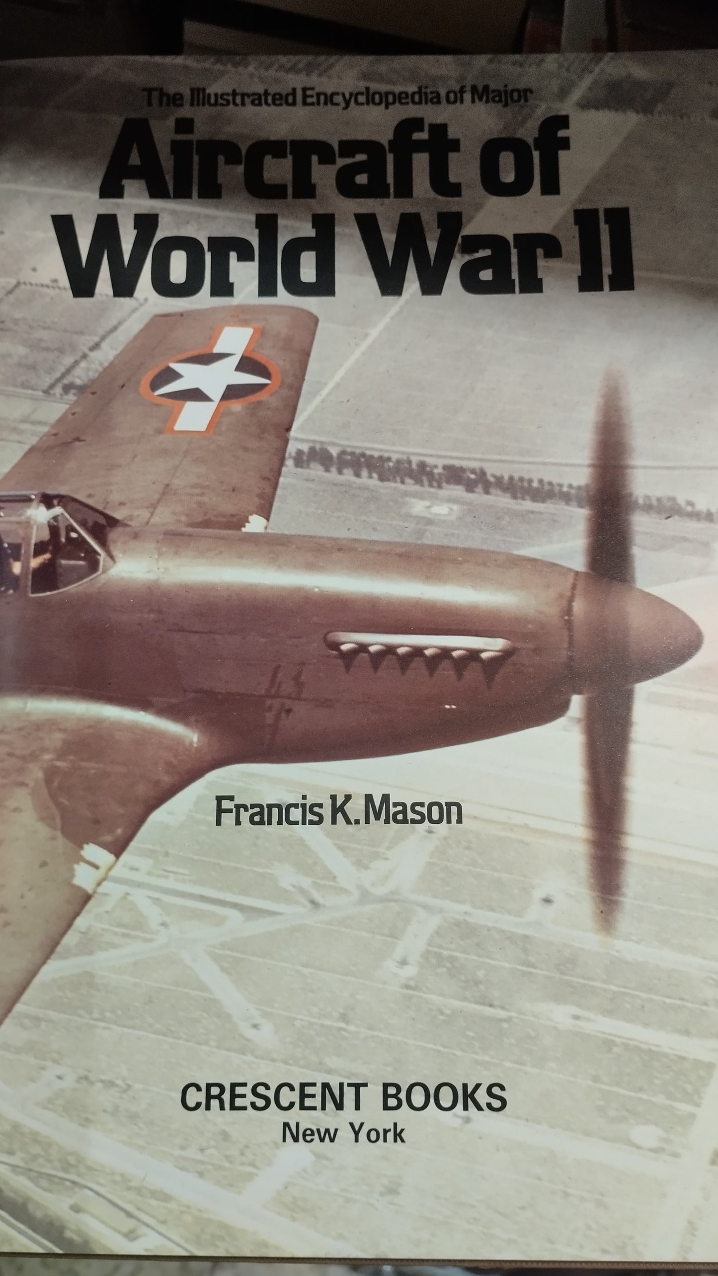AIRCRAFT OF WORLD WAR II POR FRANCIS K MASON LIBRO  USADO HISTORIA ALDAMA