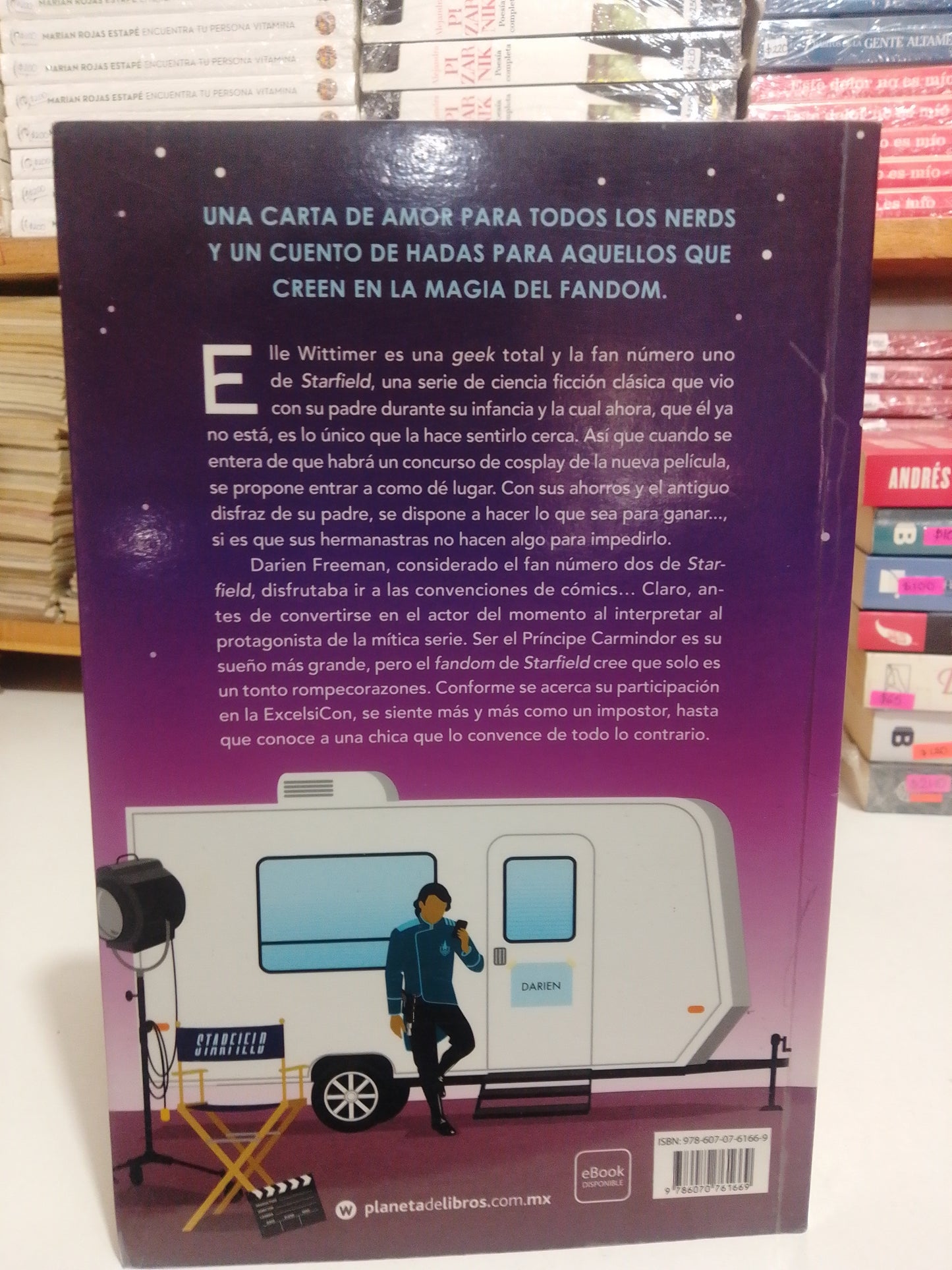 GEEKERELLA POR ASHLEY POSTON USADO NOVELA JUAREZ