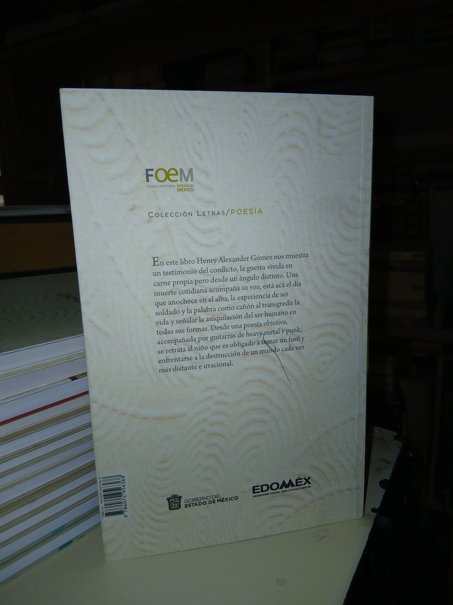 LA NOCHE APENAS RESPIRABA POR HENRY ALEXANDER GÓMEZ USADO POESÍA LITERARIO 207