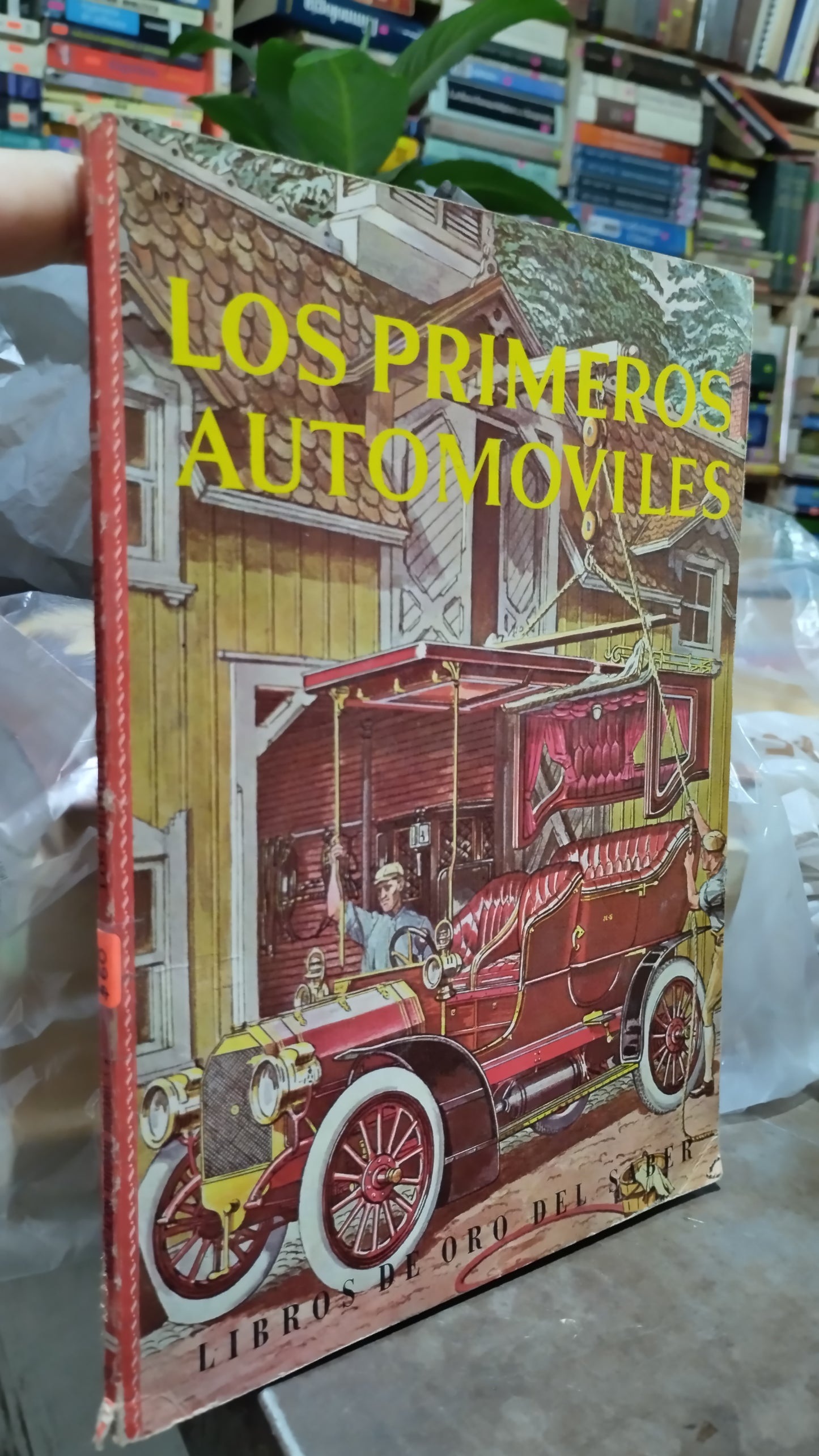 LOS PRIMEROS AUTOMOVILES POR LIBROS DE ORO DEL SABER LIBRO USADO CIENCIA ALDAMA