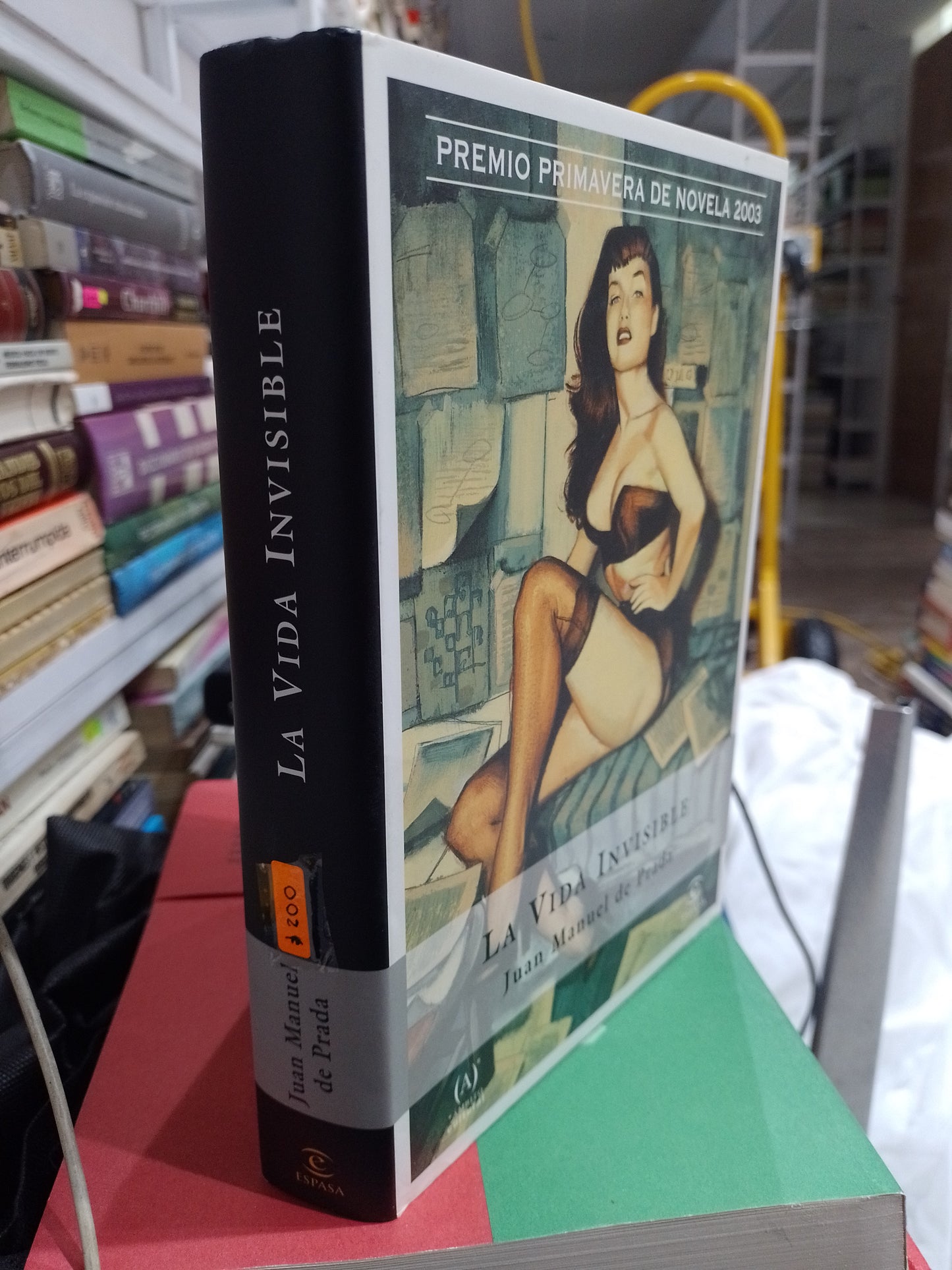 LA VIDA INVISIBLE POR JUAN MANUEL DE PRADA USADO NOVELA JUAREZ 515