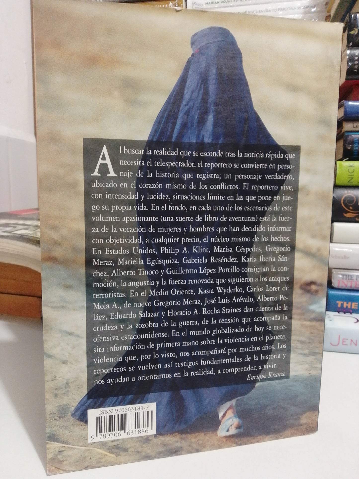 BITÁCORA DE GUERRA POR LEONARDO KOURCHENKO USADO NOVELA JUAREZ