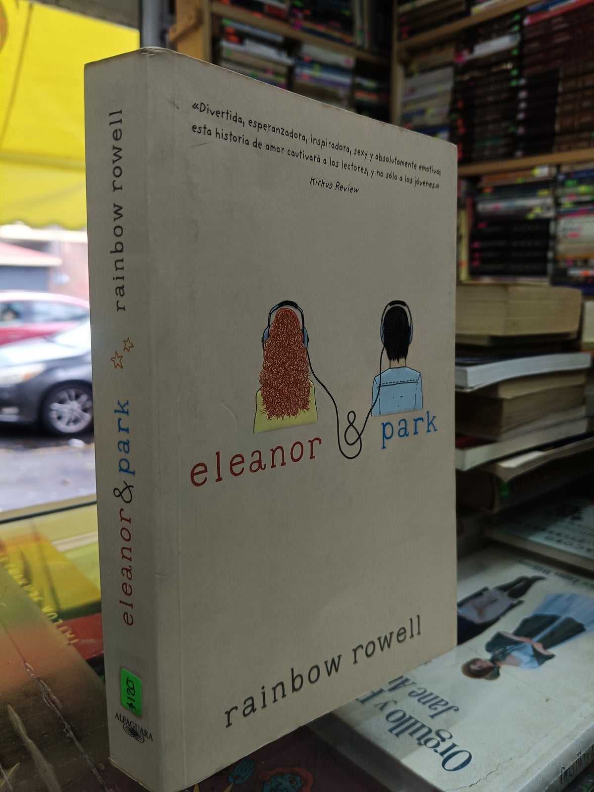 ELEANOR Y PARK POR RAINBOW ROWELL USADO NOVELA JUAREZ 507