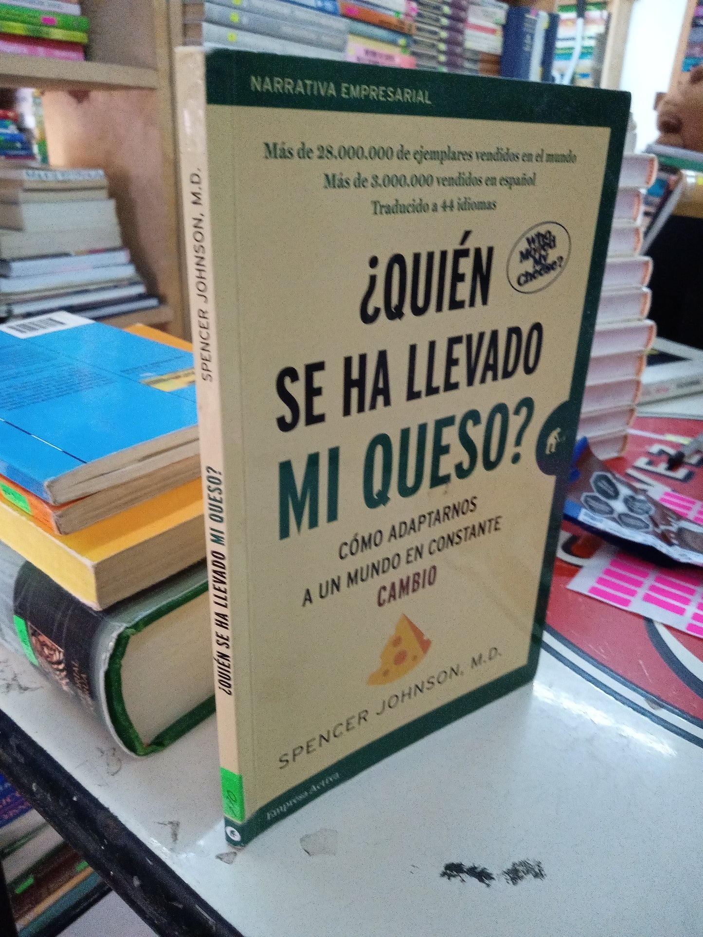 QUIEN SE HA LLEVADO MI QUESO POR SPENCER JOHNSON MD USADO SUPERACION PERSONAL LITERARIO 207