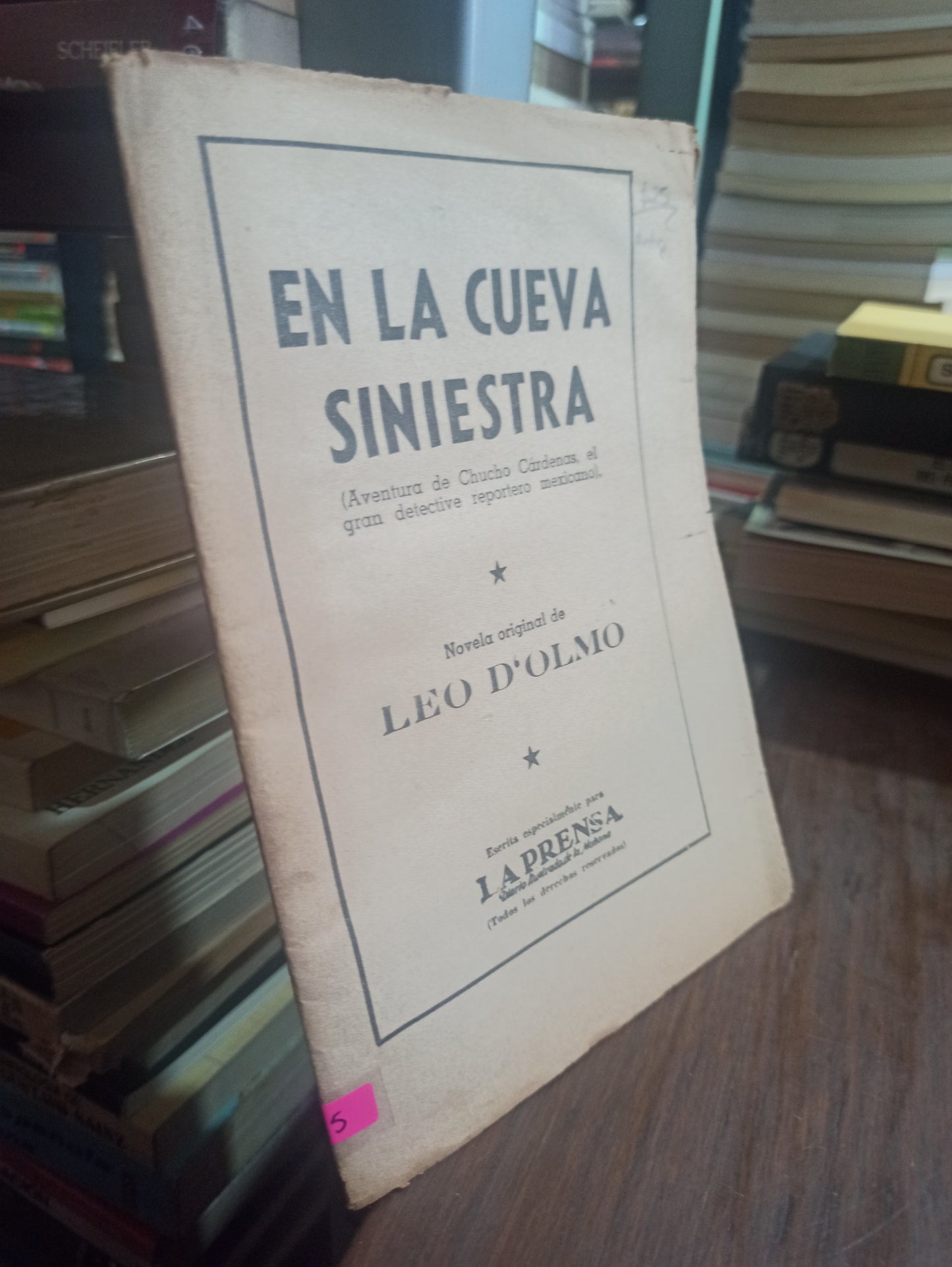 LA CUEVA SINIESTRA POR CHUCHO CARDENAS USADO ANTIGUOS ALDAMA