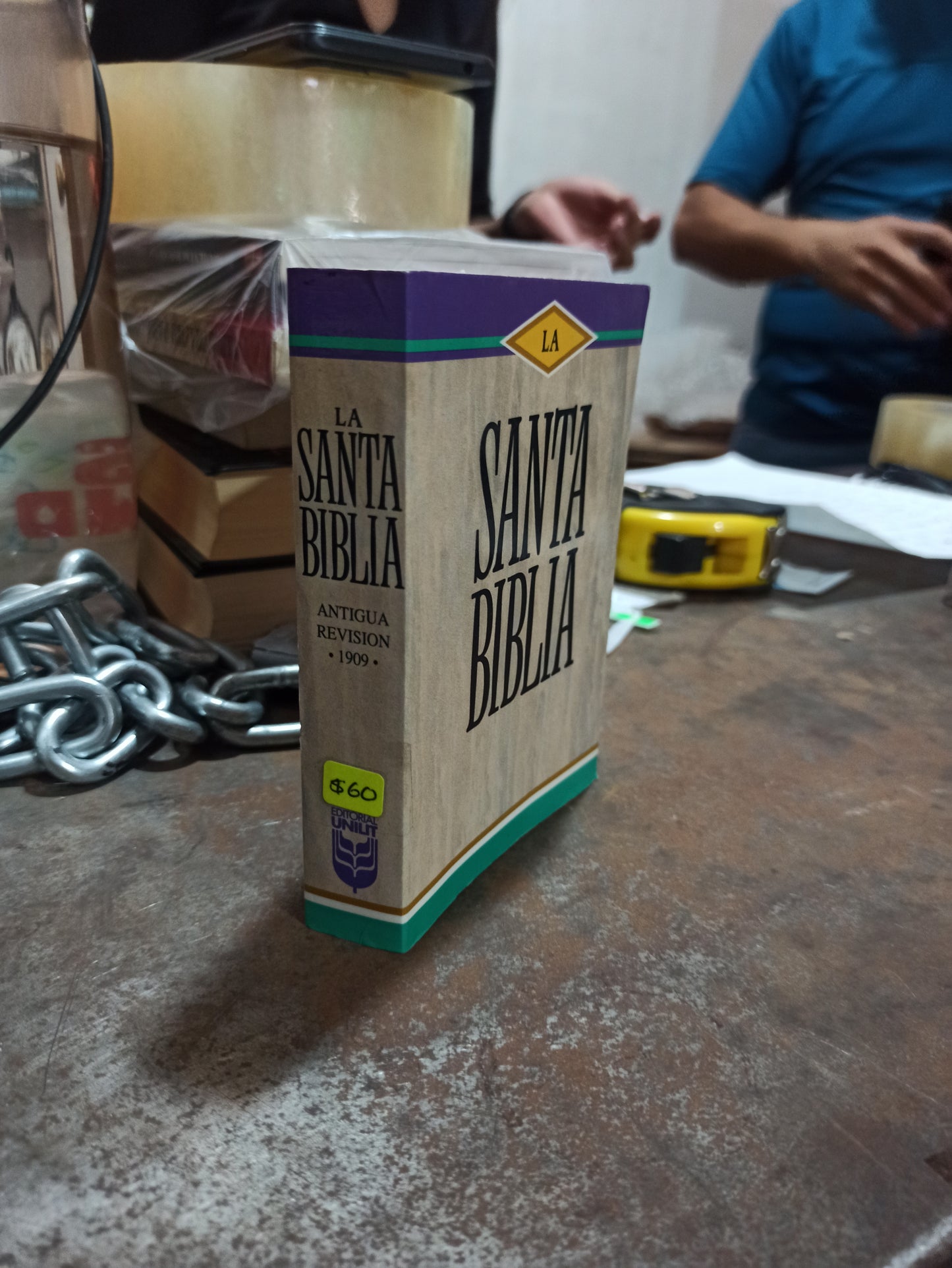 SANTA BIBLIA POR EDITORIAL UNILIT USADO RELIGIÓN ALDAMA